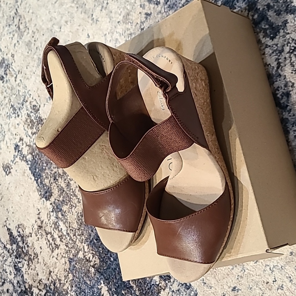 Clarks Sandals - Picture 2 of 5